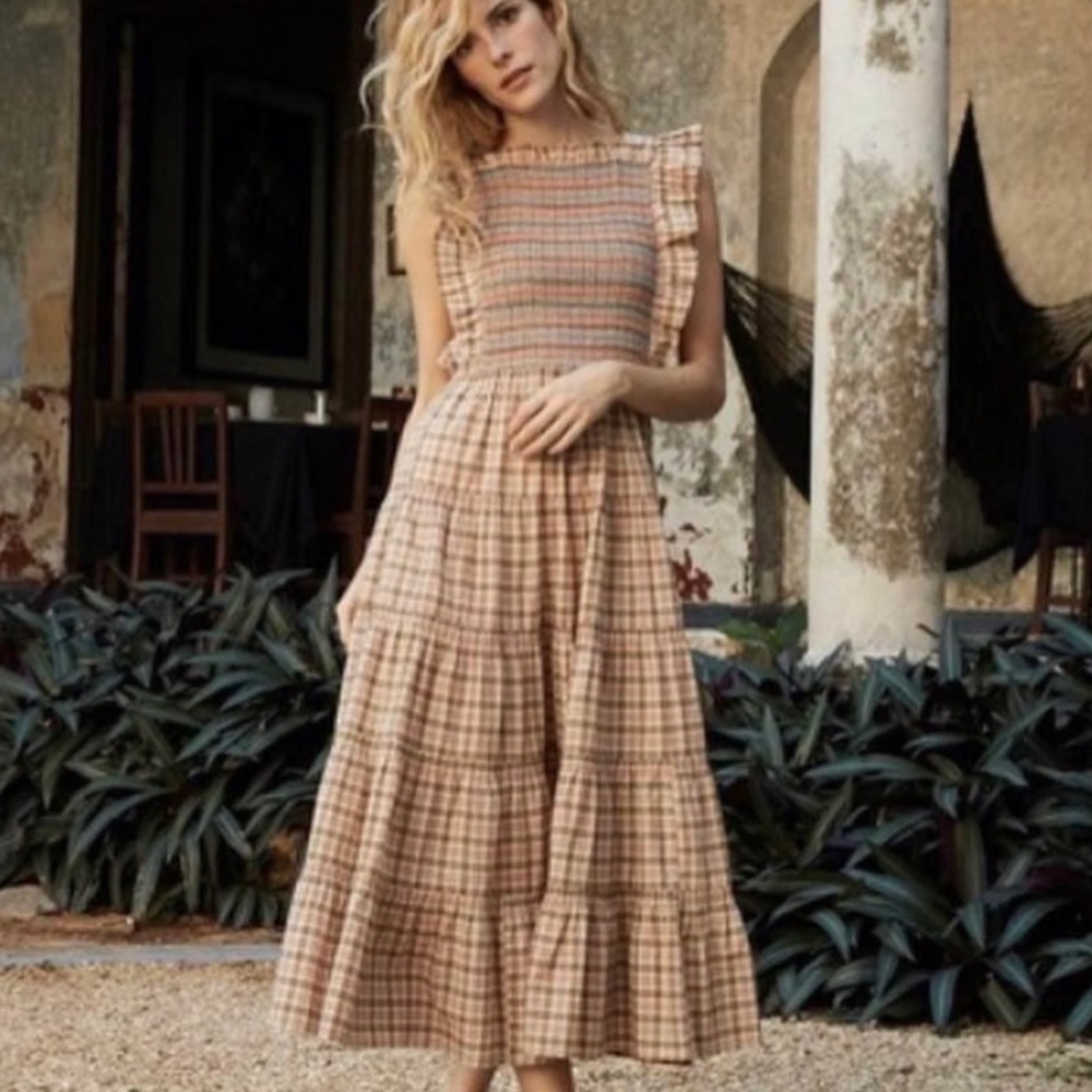 Doen Arbor Smocked Midi Dress in Austen Plaid - Picture 2 of 9